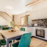 Nepi Green Apartment